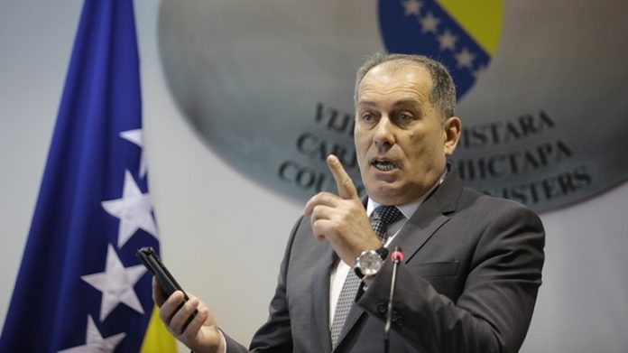 20170309_2_22300463_19685215-696x391