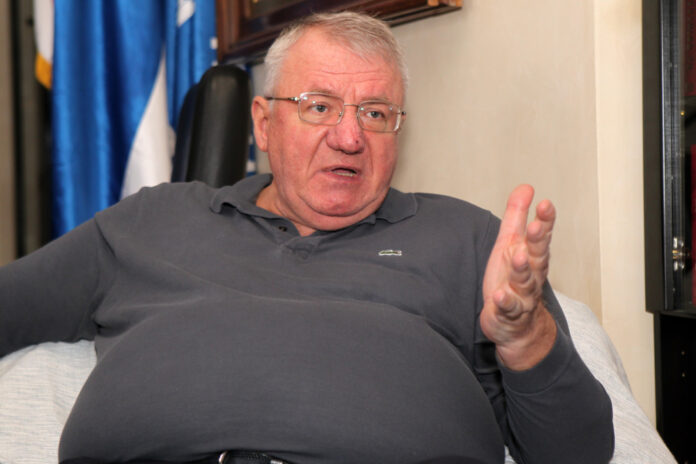 Vojislav Seselj 83 Alo Vladimir Markovic_1000x0