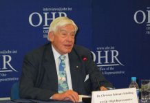 Schwarz-Schilling: SAD ne toleriše ponašanje Dodika, i EU treba krenuti istim putem