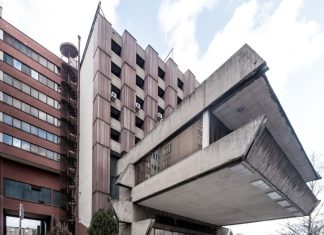 Prof. dr. Vedad Islambegović: KOLIKO KOŠTA DOSTOJANSTVO?